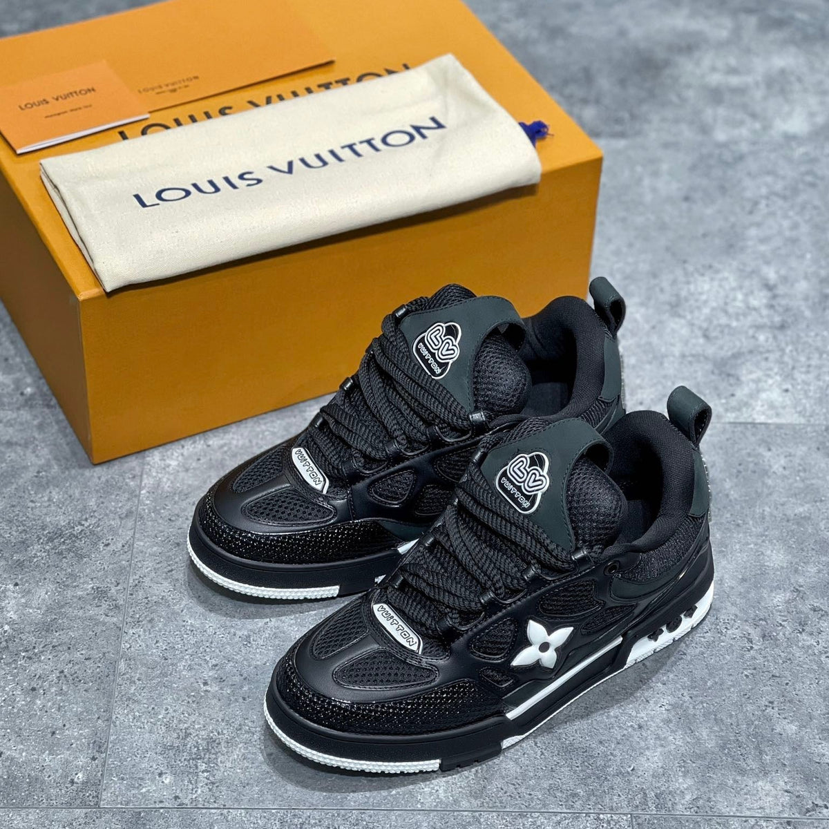 LOU TRAINERS