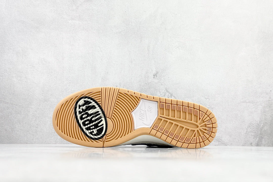 NIKE CARPET COMPANY WHITE HIGH ROYAL PULSE