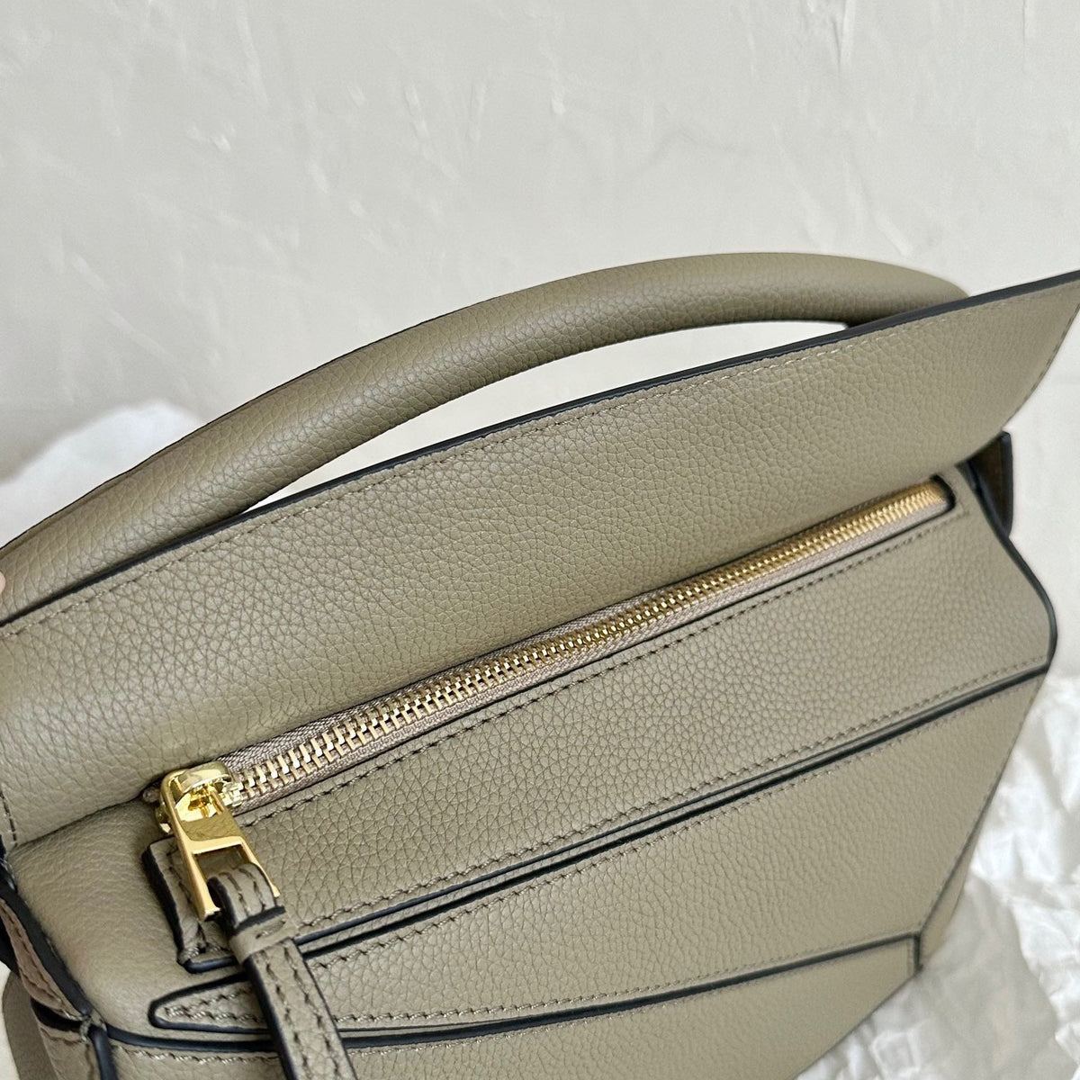 LOEW SMALL PUZZLE EDGE BAG