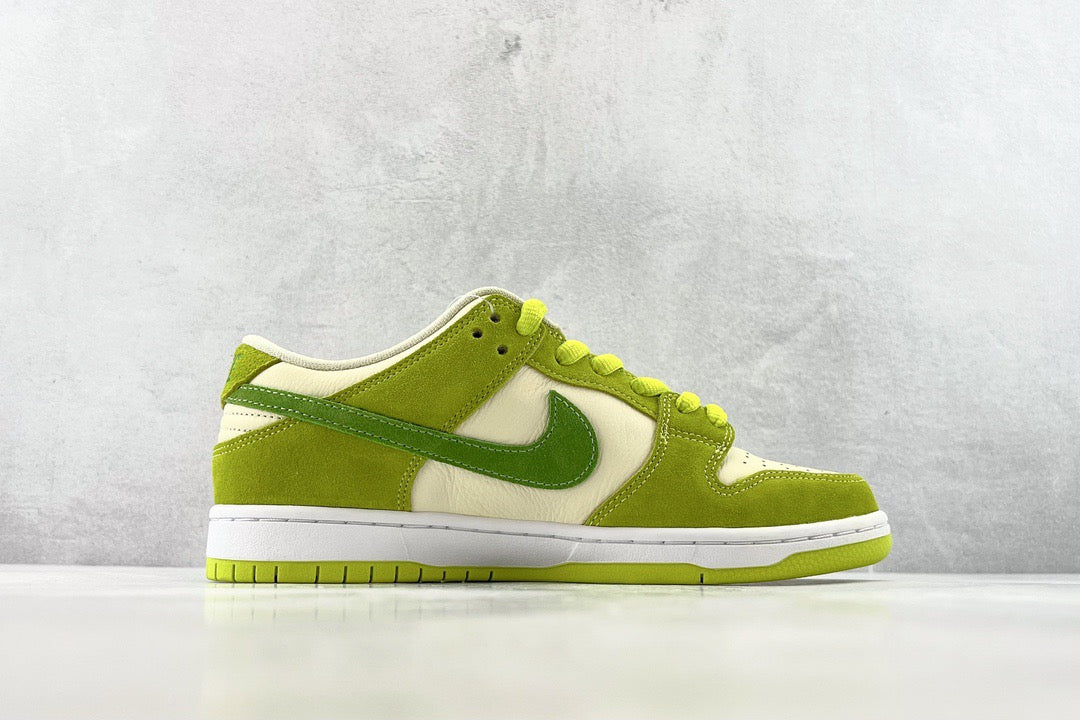 DUNK LOW GREEN APPLE