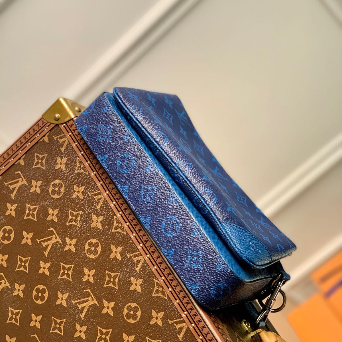 LOU TRIO MESSENGER BAG