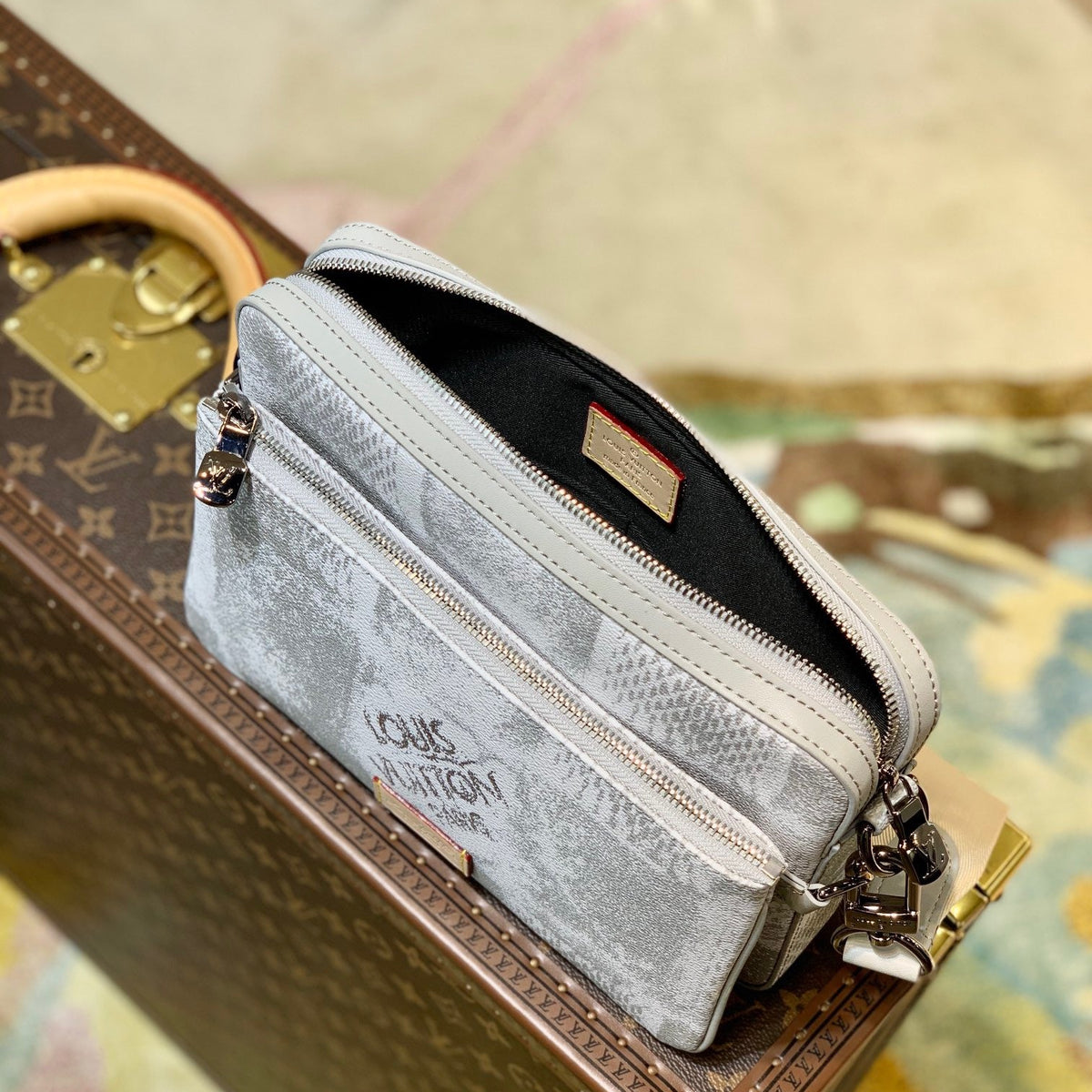 LOU TRIO MESSENGER BAG