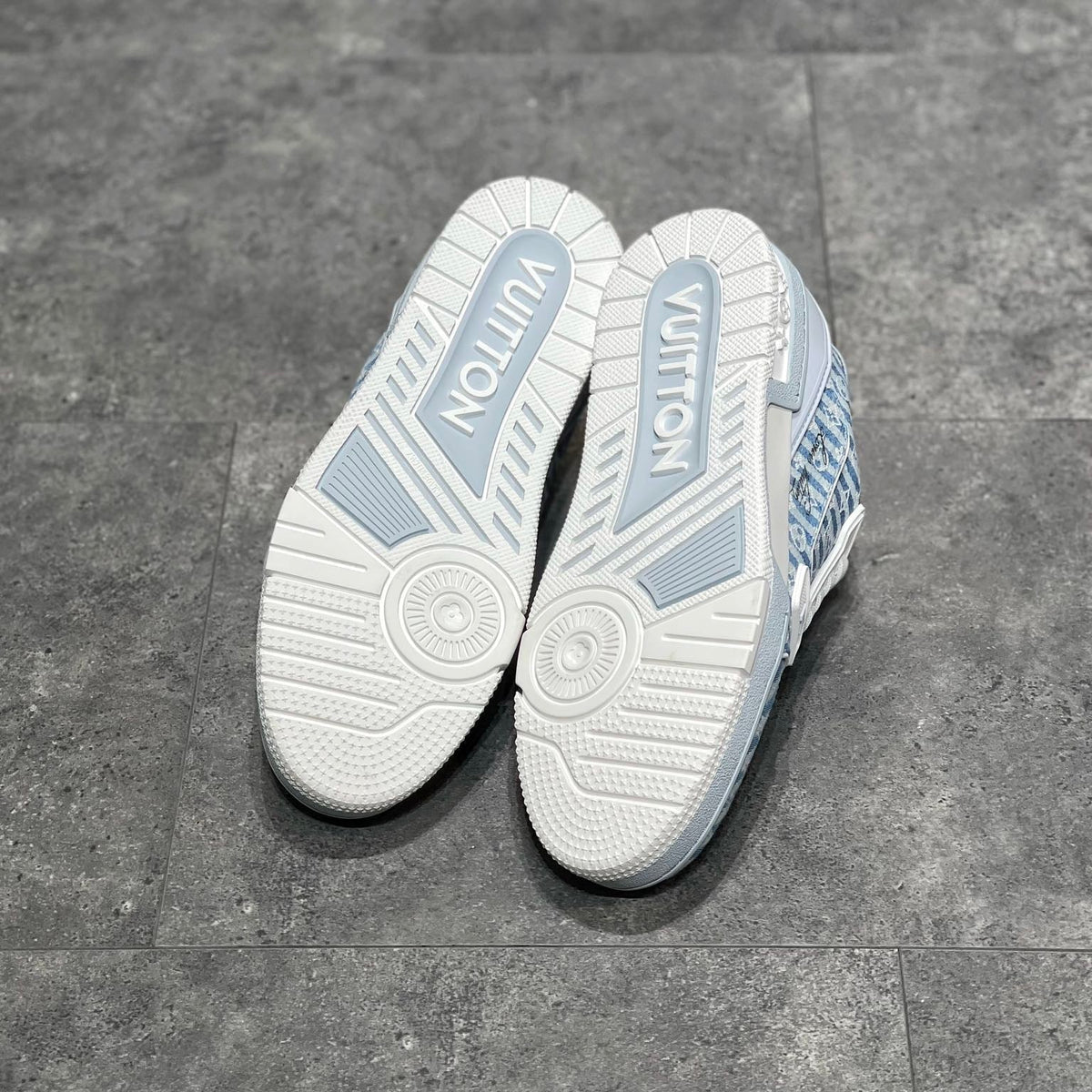LOU TRAINERS