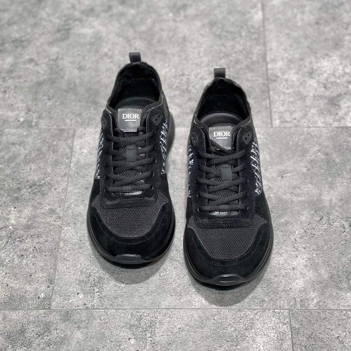 CD B25 SNEAKERS