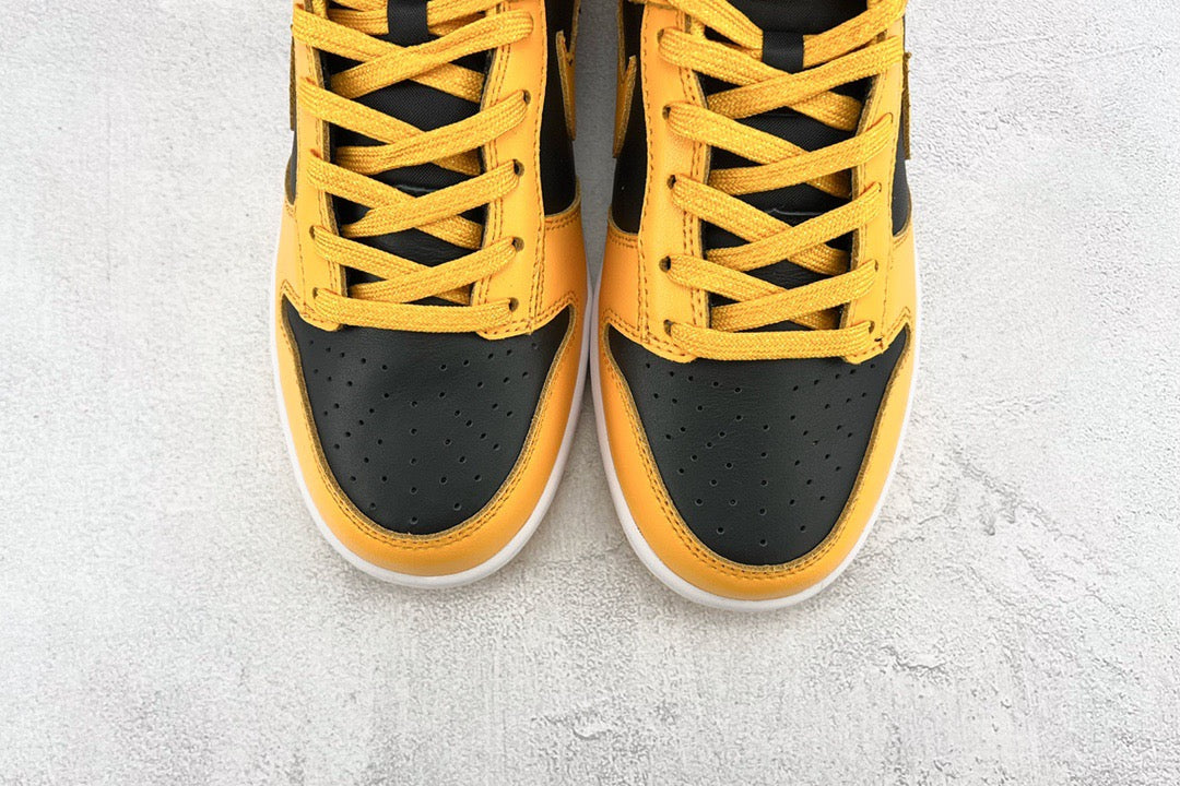 DUNK LOW GOLDENROD
