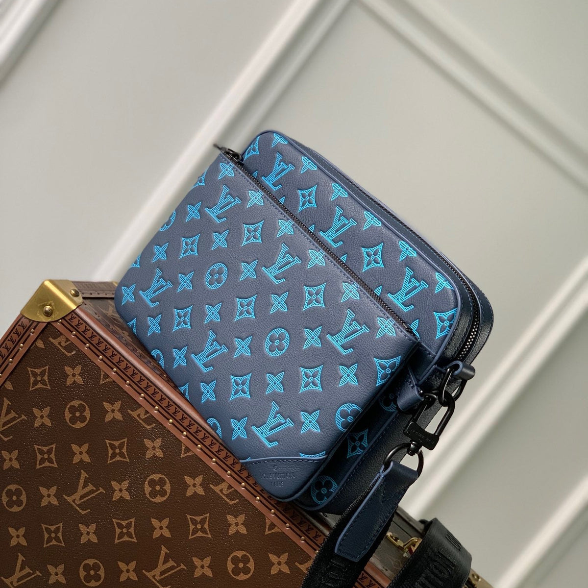 LOU TRIO MESSENGER BAG