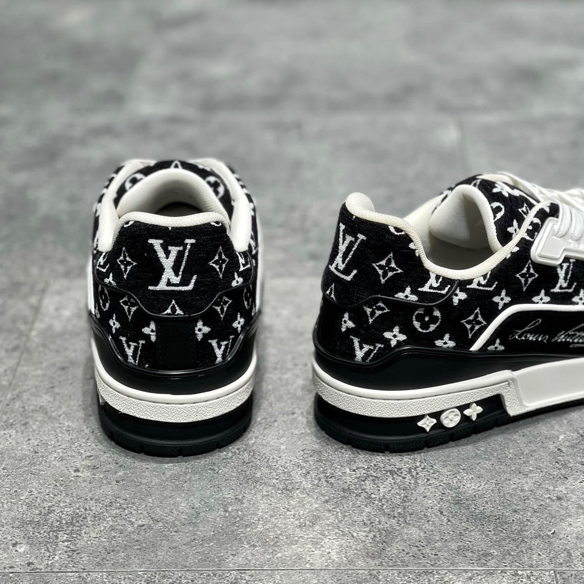 LOU TRAINERS