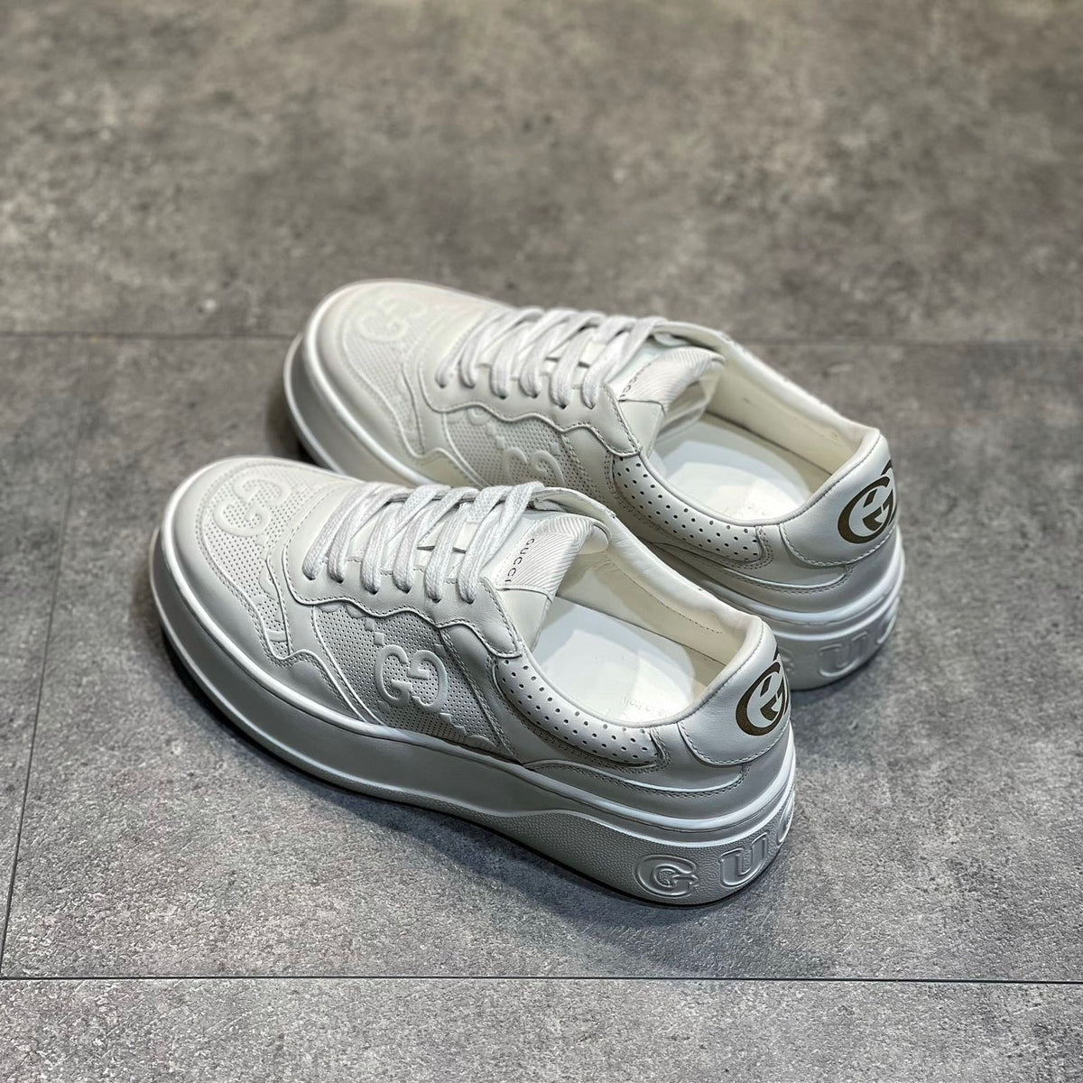 GG EMBOSSED SNEAKER