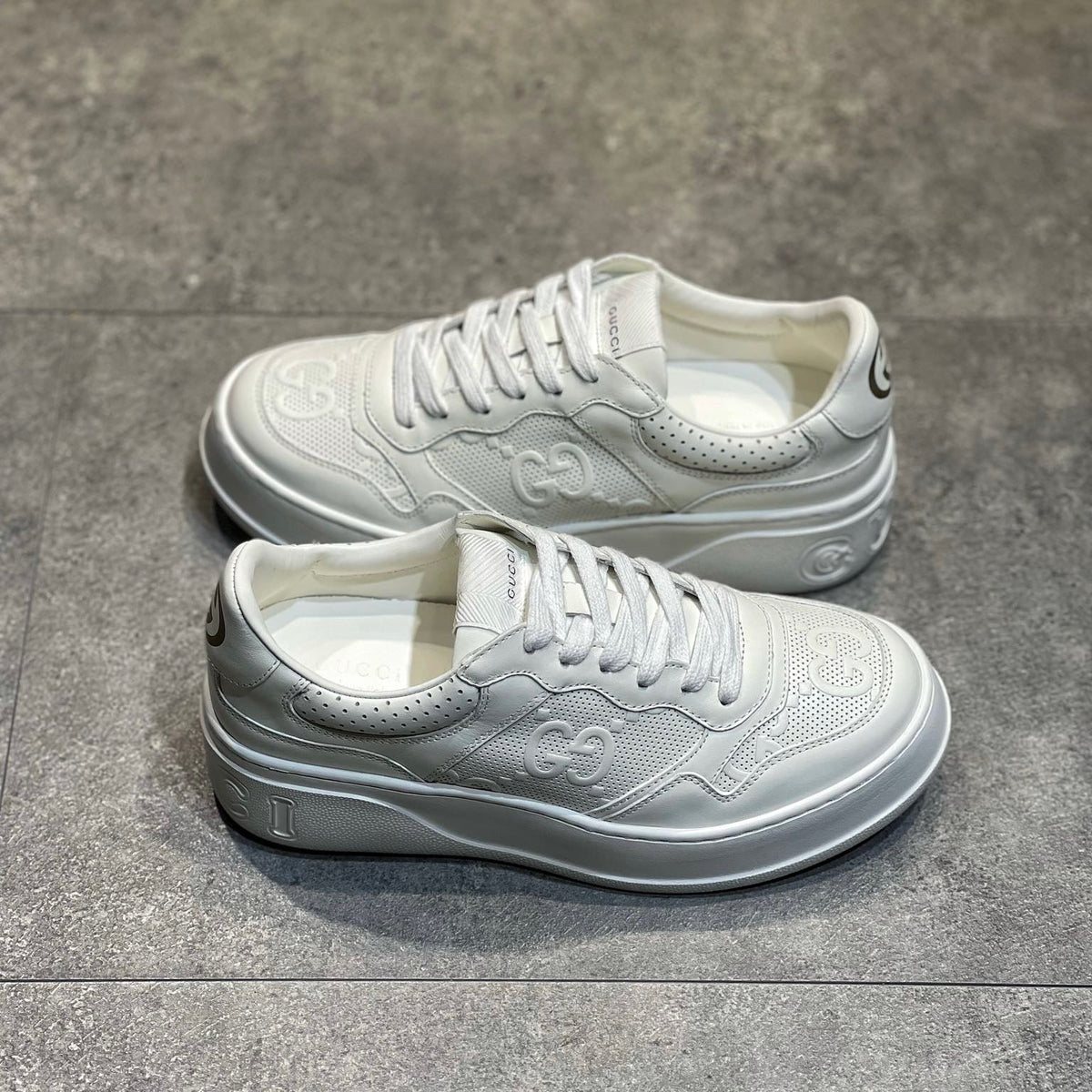 GG EMBOSSED SNEAKER