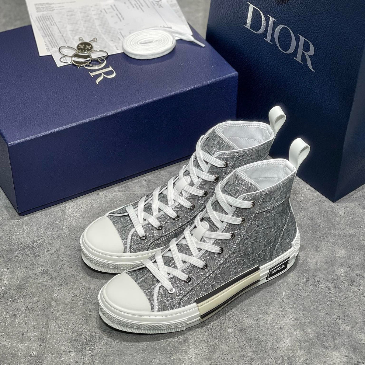 CD B23 SNEAKERS