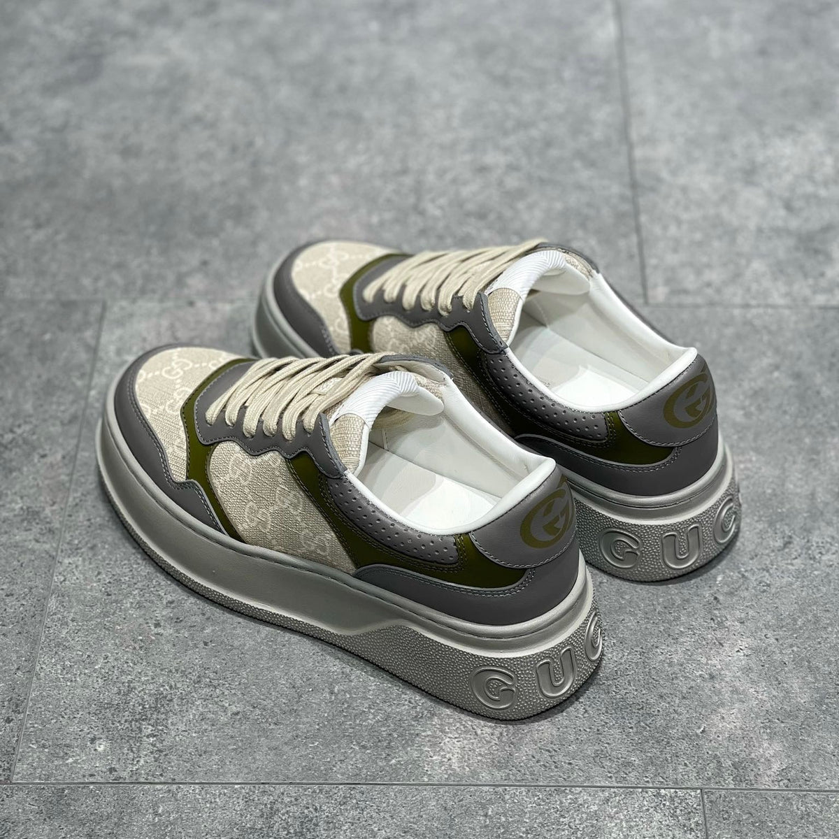 GG SNEAKER