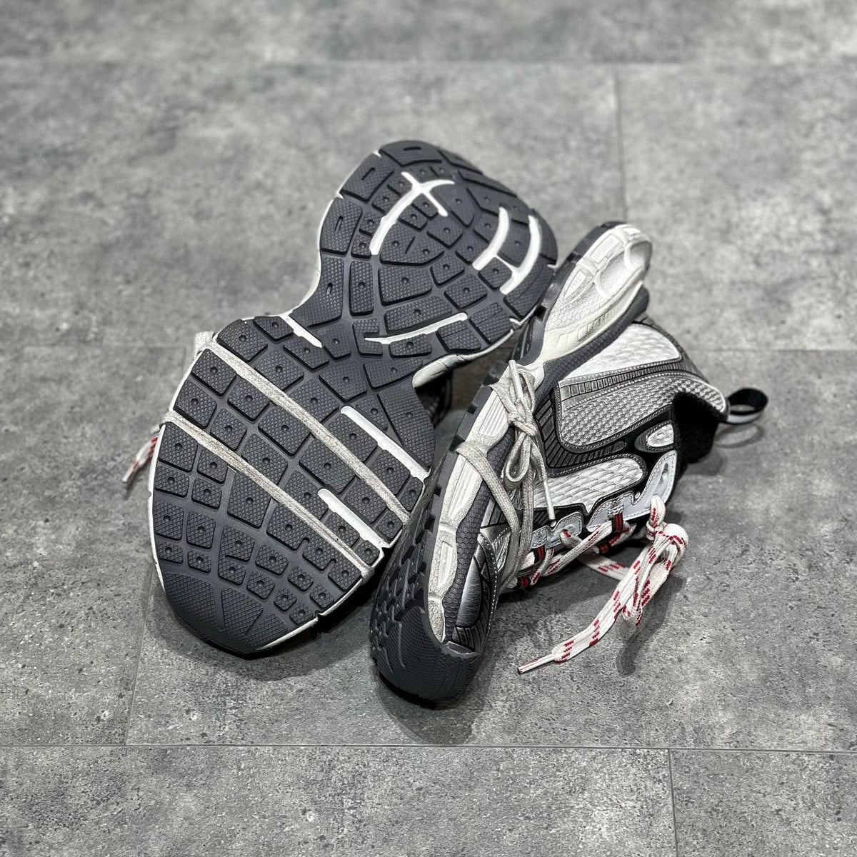 BAL 3XL TRAINERS
