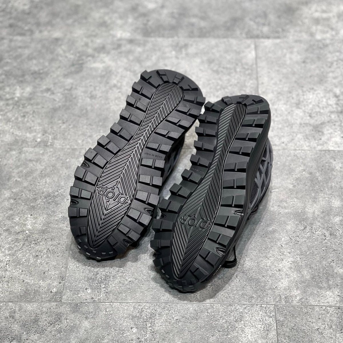 CD B31 TRAINERS