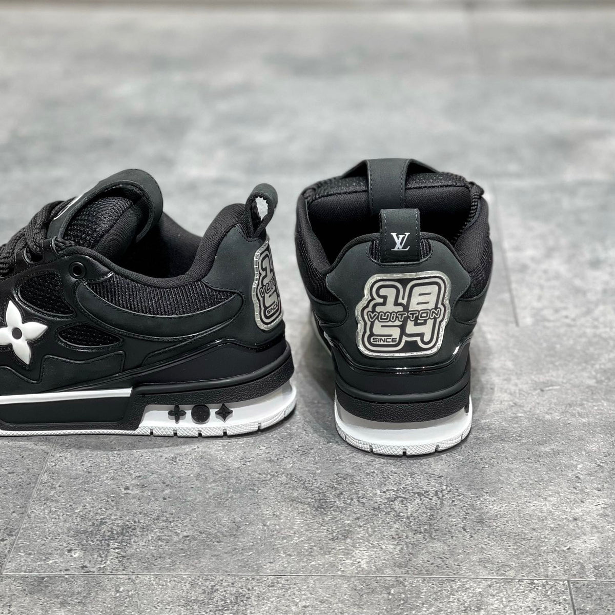 LOU TRAINERS