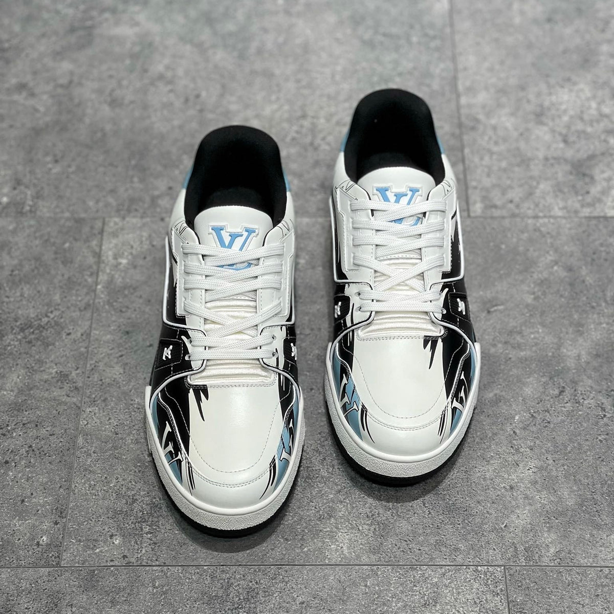 LOU TRAINERS