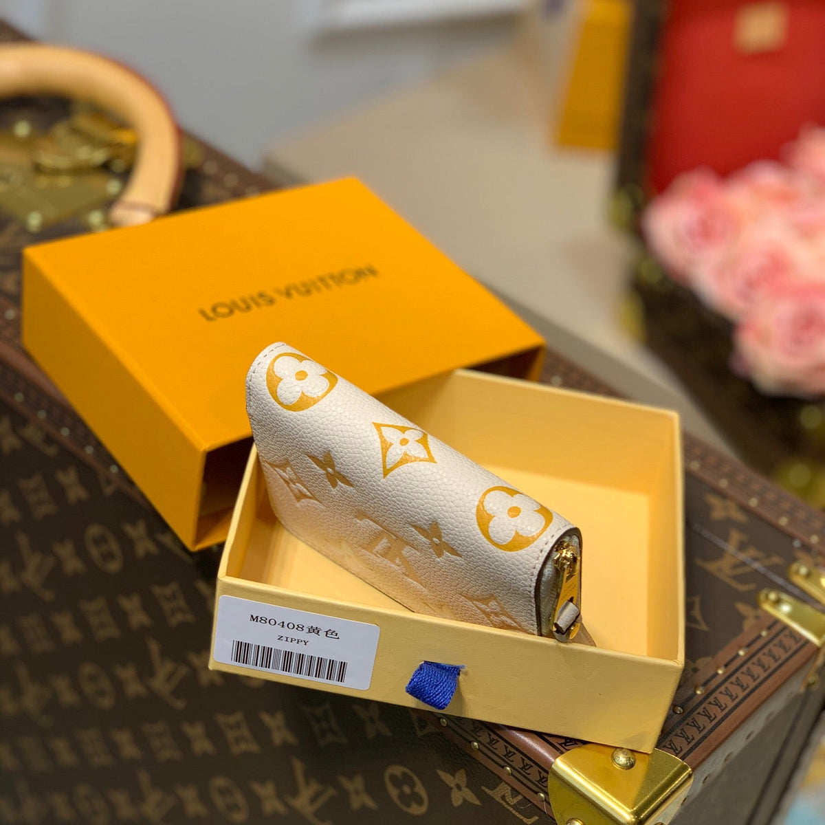 LOU SARAH WALLET