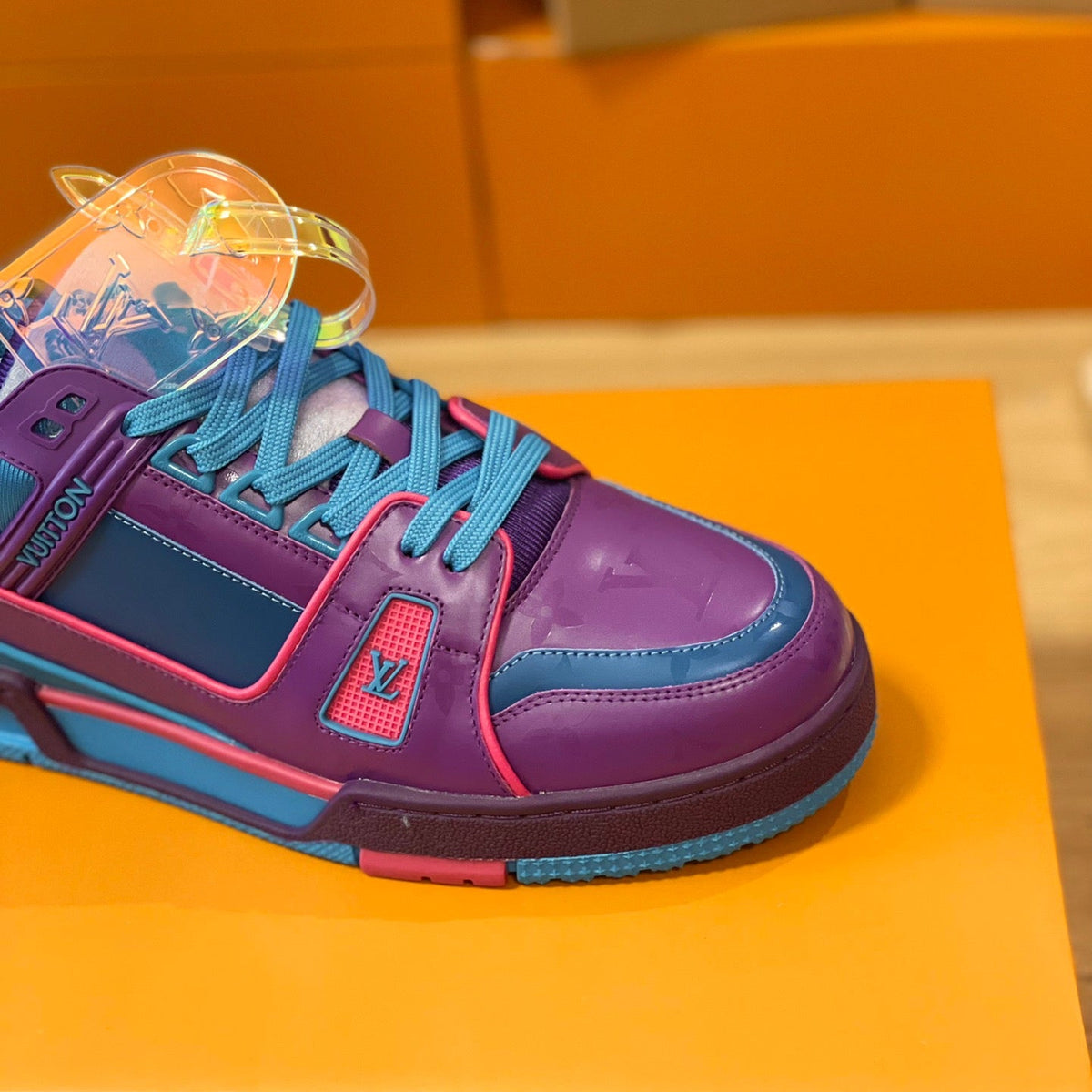 LOU TRAINERS