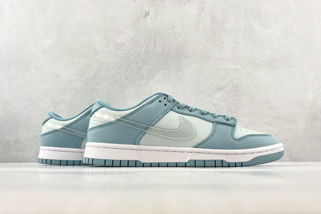 DUNK LOW BLUE