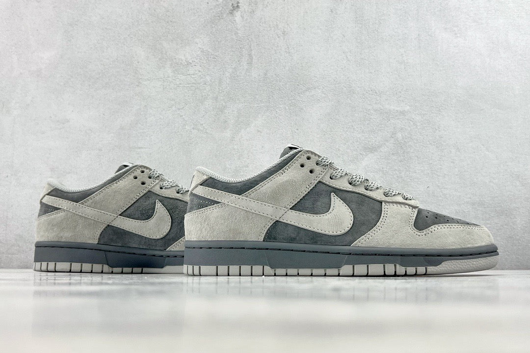 DUNK LOW x OTOMO KATUSHIRO