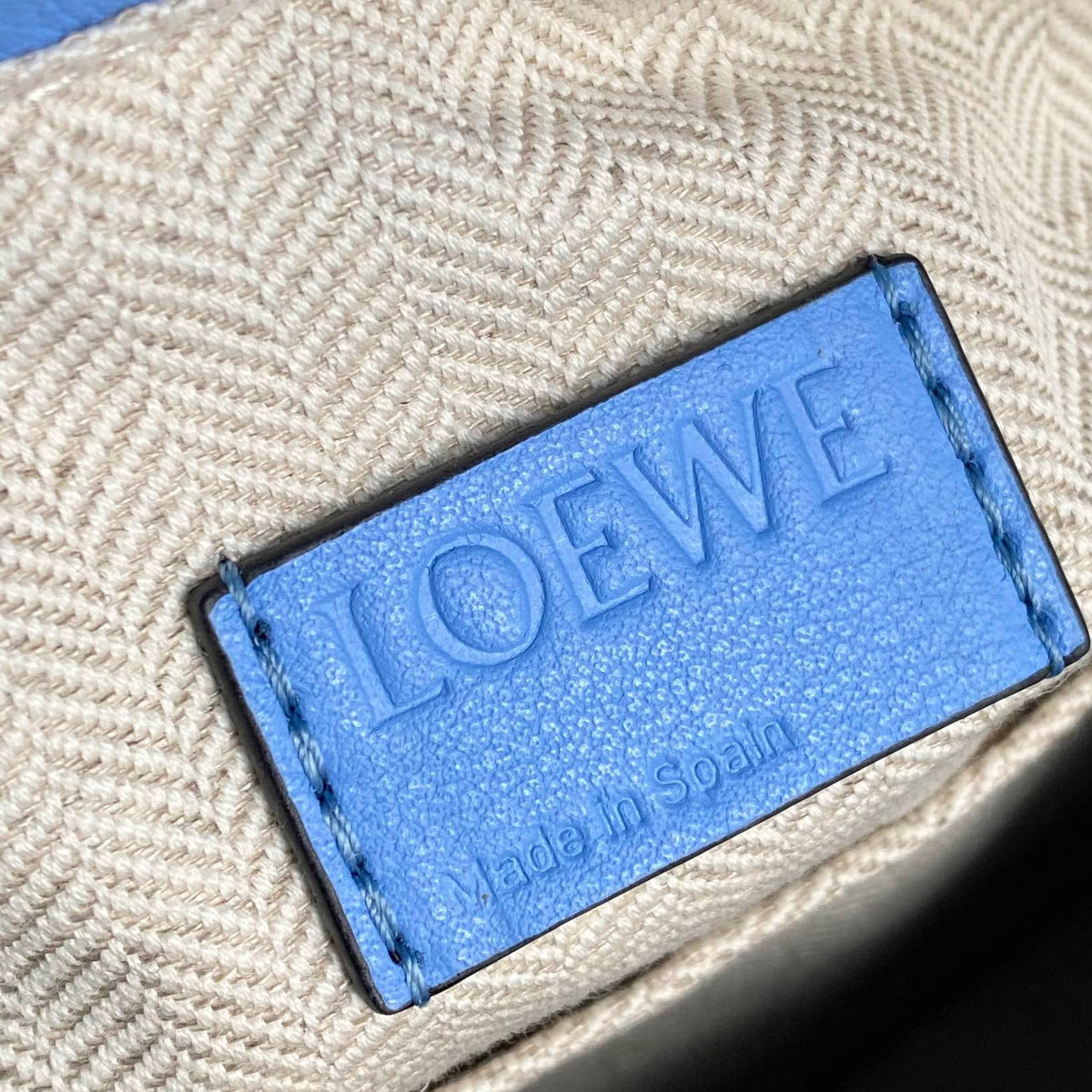 LOEW PUZZLE HOBO BAG