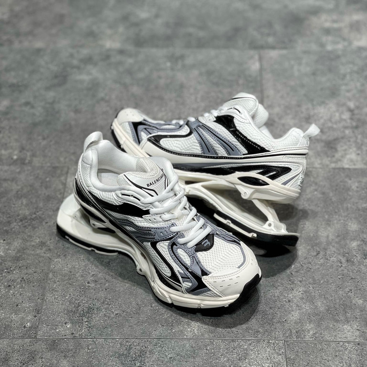 BAL X-PANDER TRAINERS
