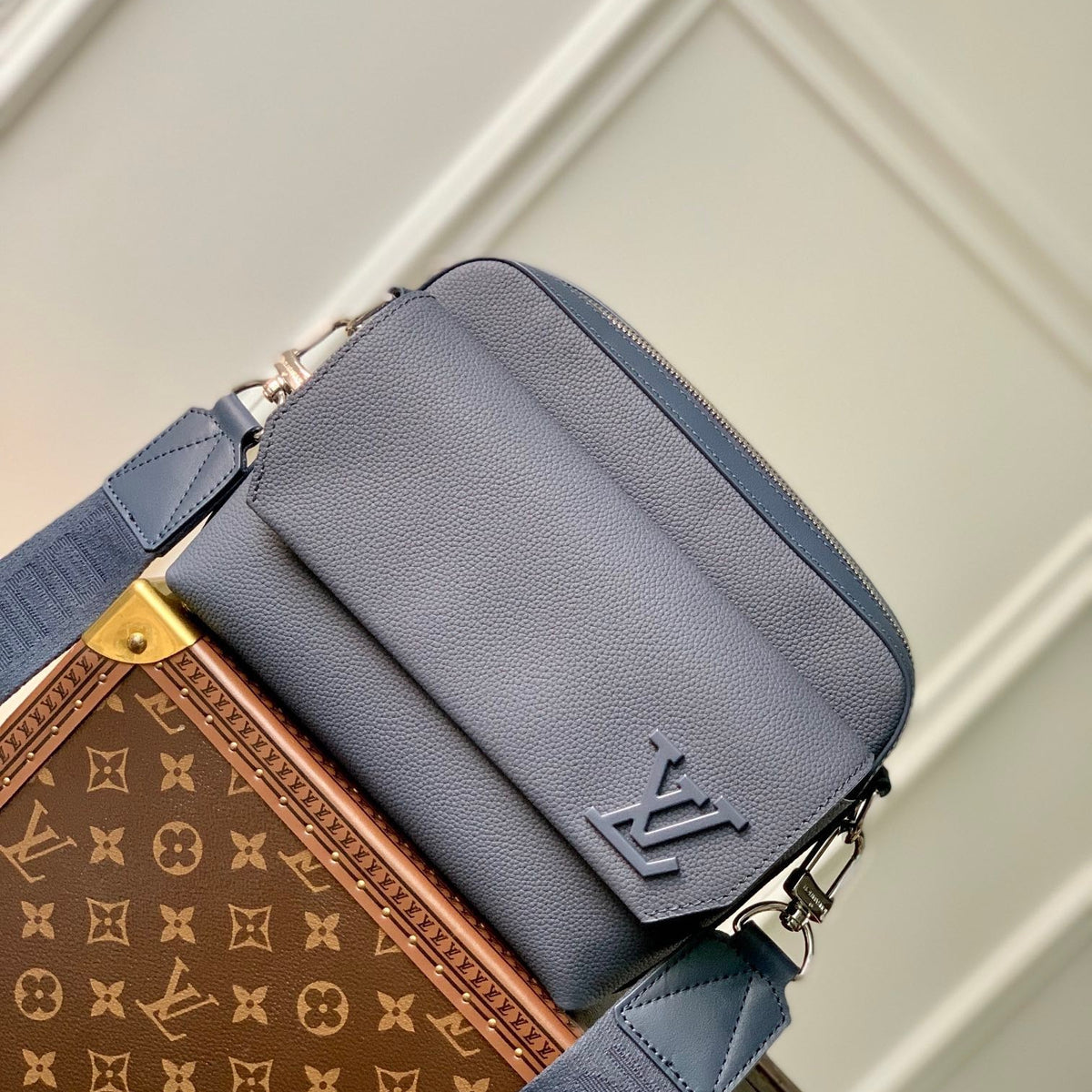 LOU FASTLINE MESSENGER BAG