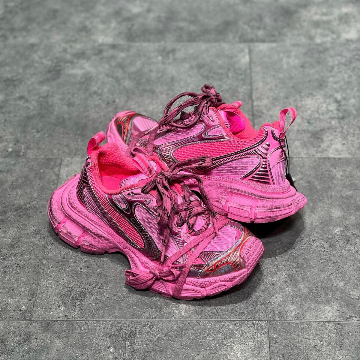 BAL 3XL TRAINERS