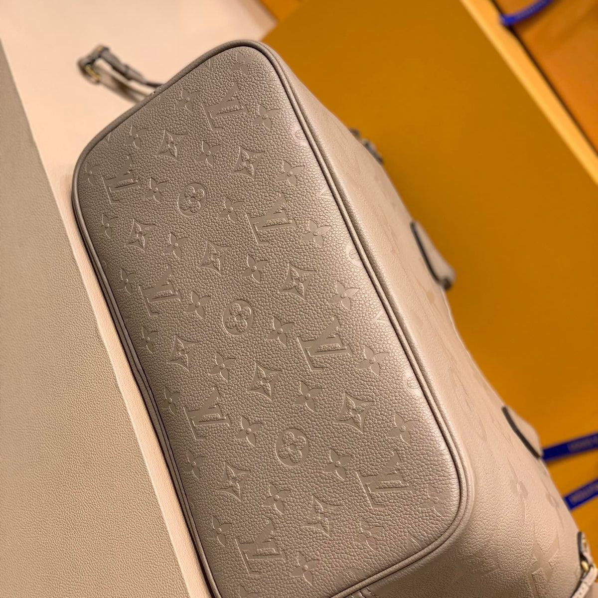LOU NEVERFULL MM BAG
