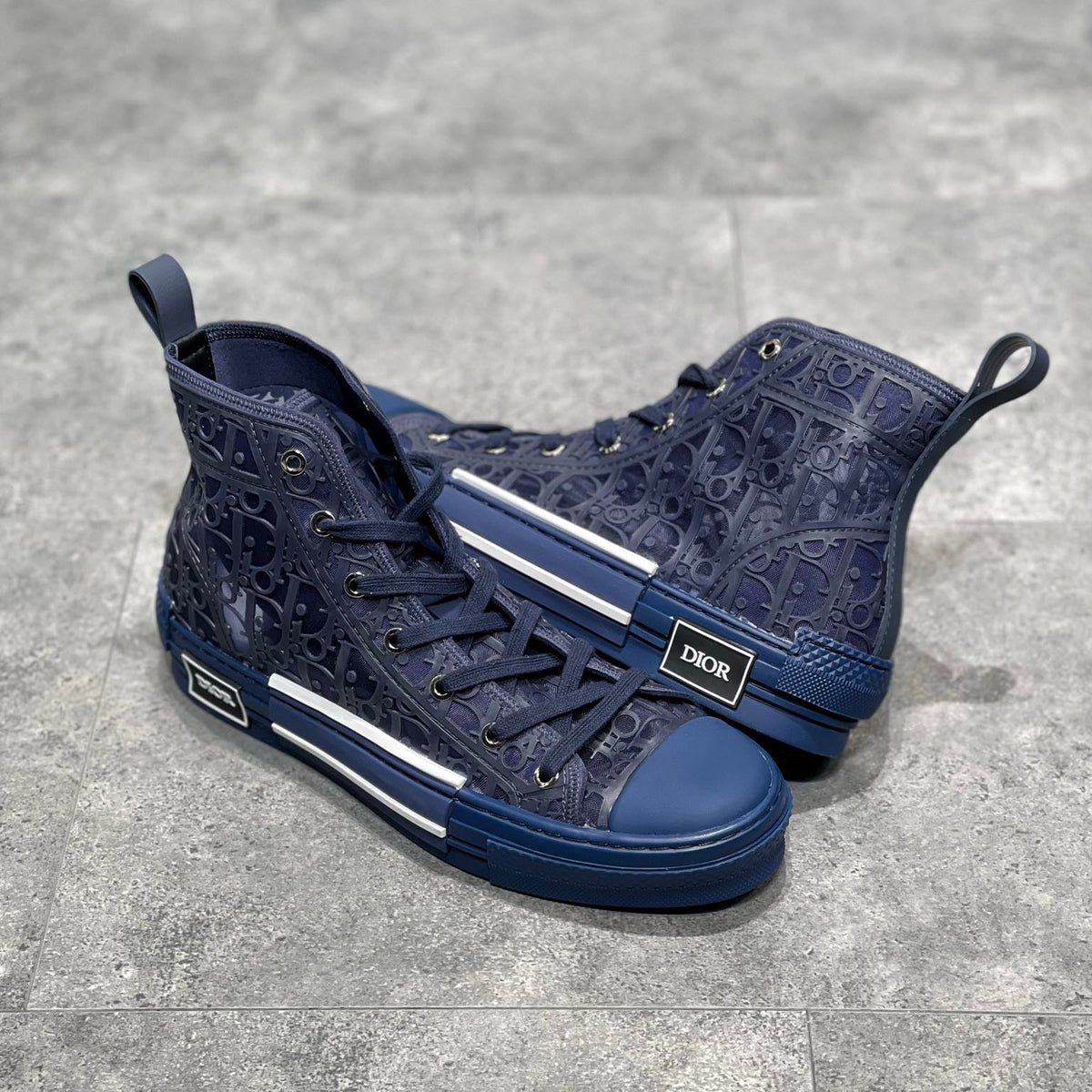 CD B23 SNEAKERS