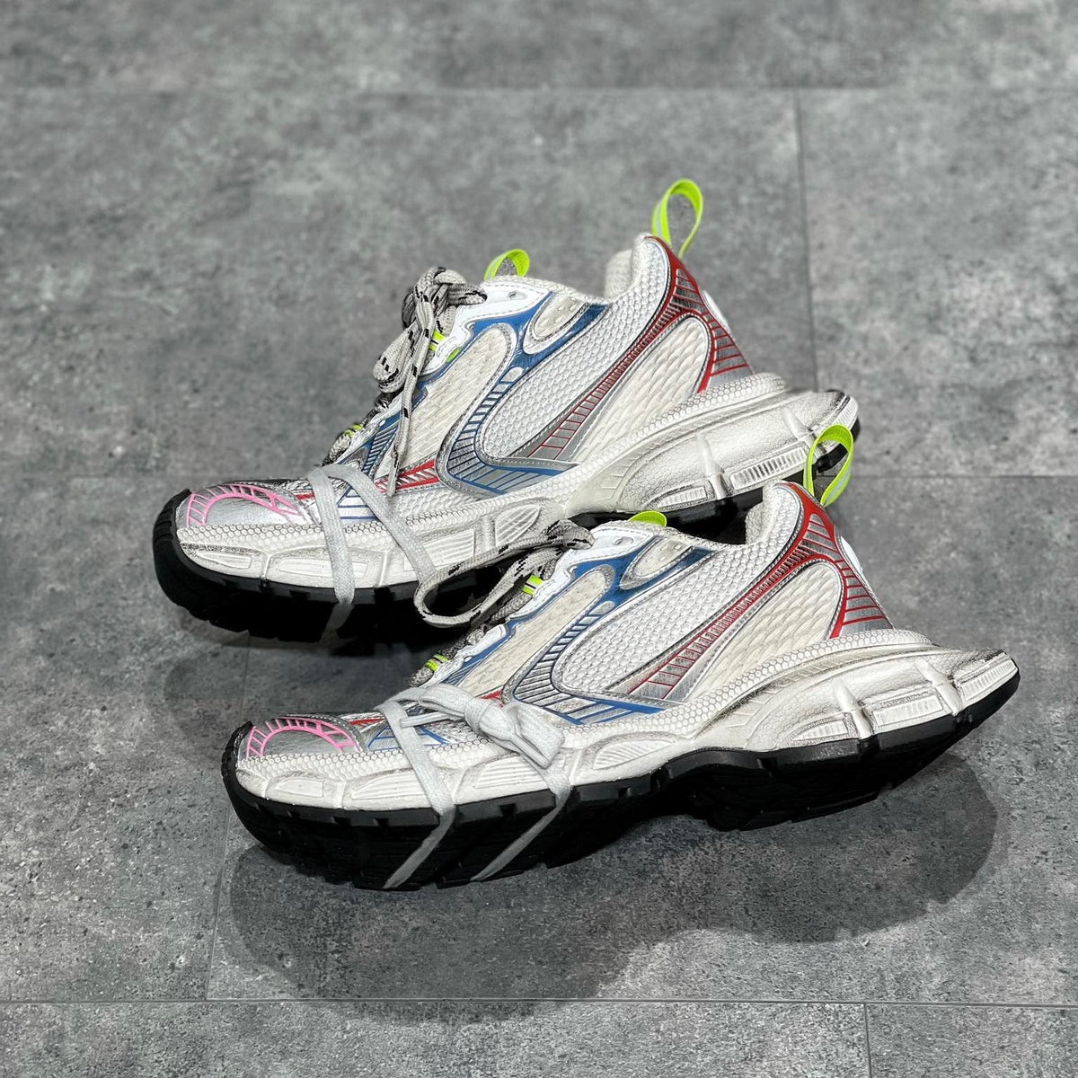 BAL 3XL TRAINERS