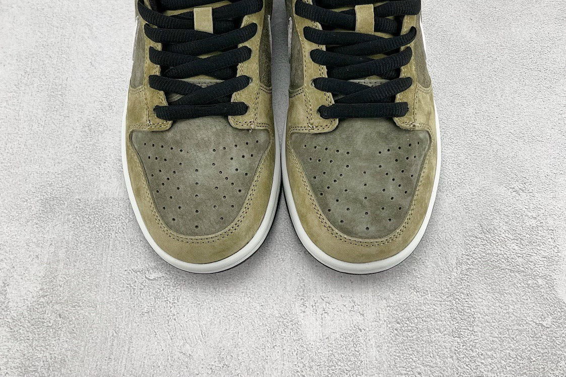 DUNK LOW x OTOMO KATUSHIRO