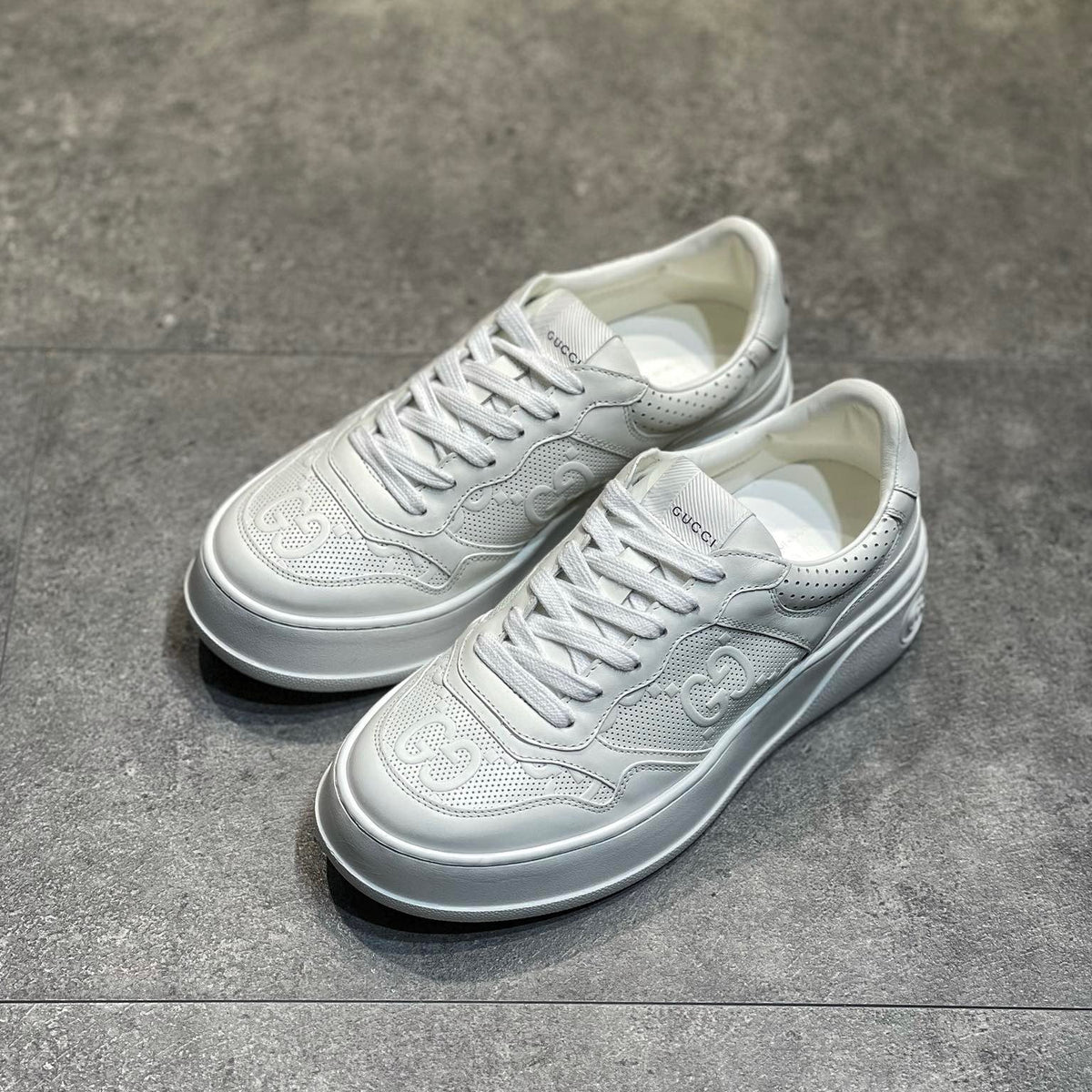 GG EMBOSSED SNEAKER