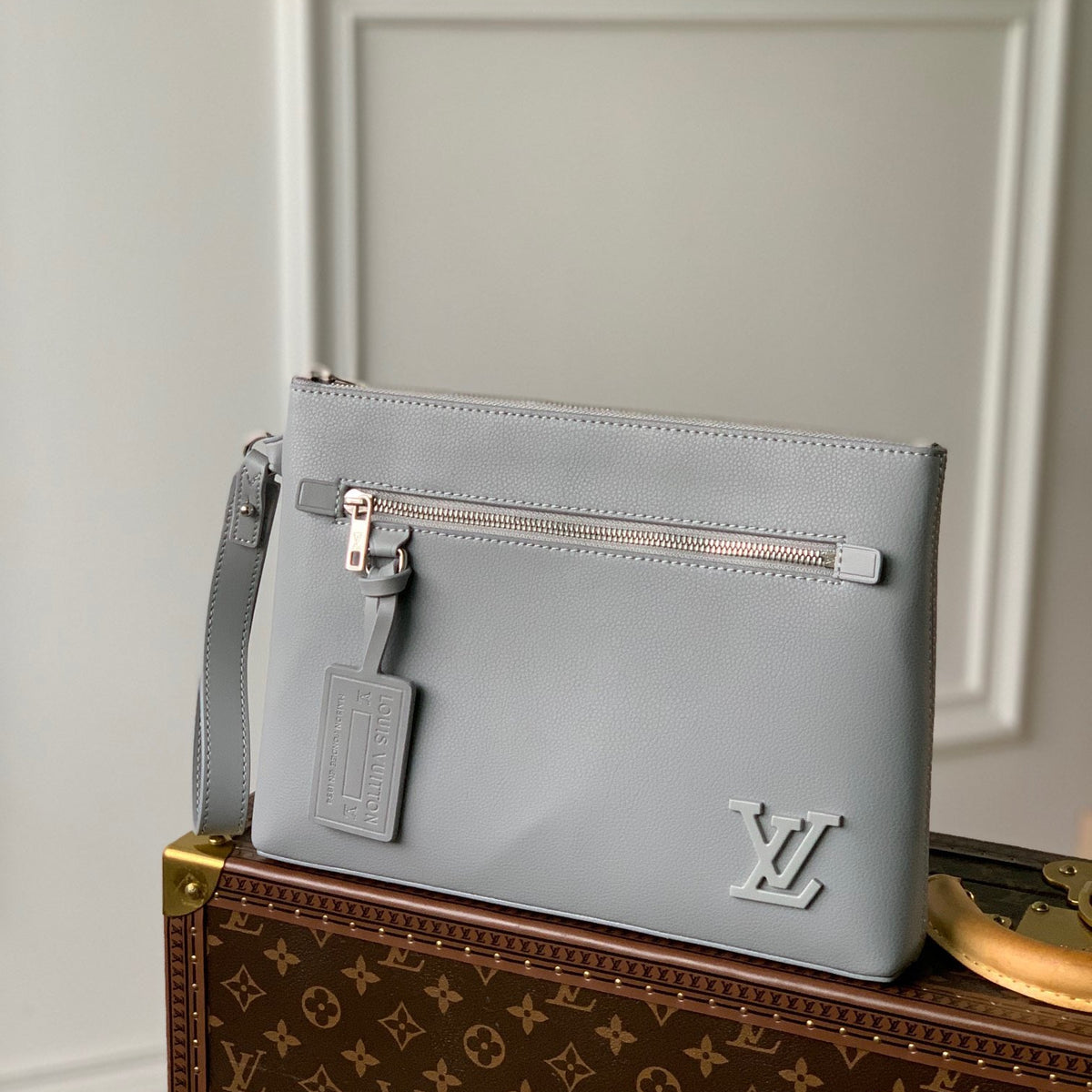LOU AEROGRAM IPAD POUCH