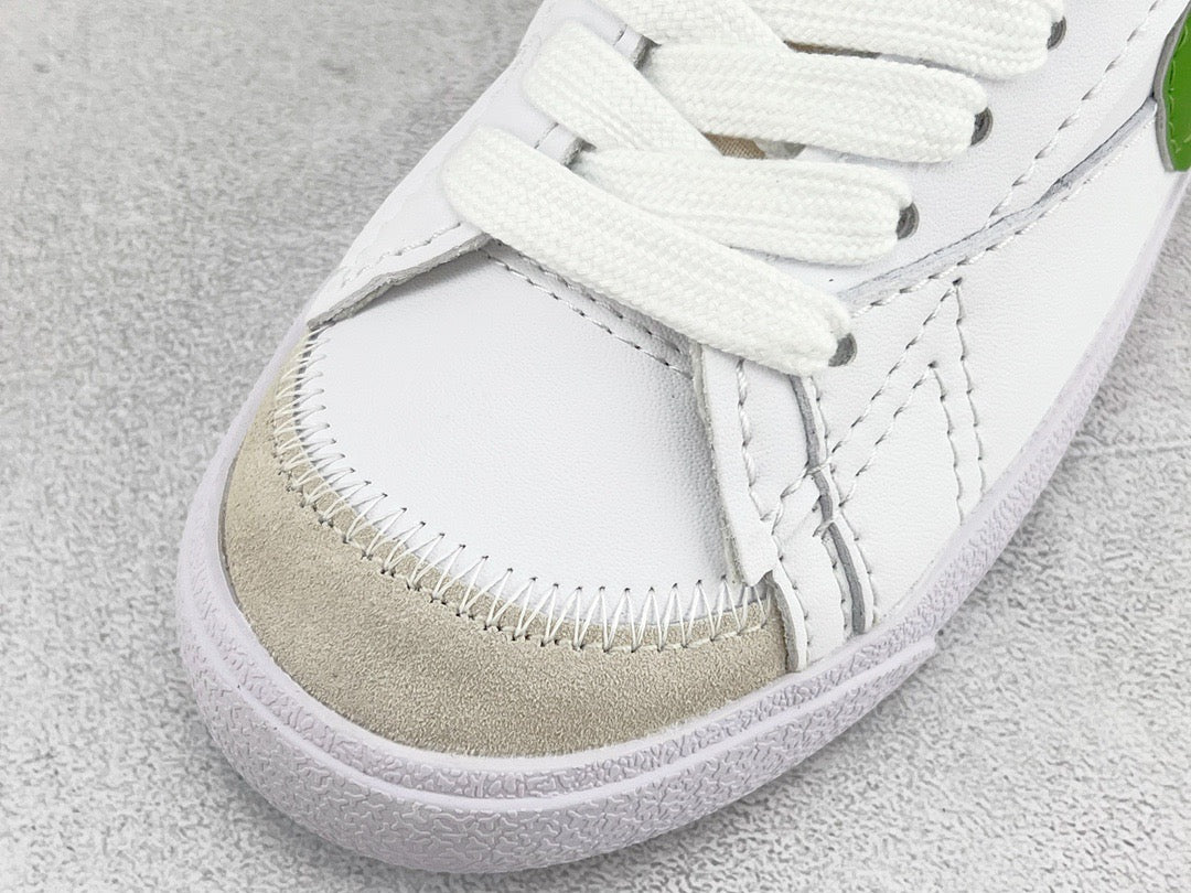 NIKE BLAZER LOW SWOOSH