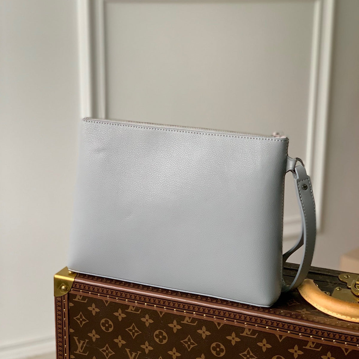 LOU AEROGRAM IPAD POUCH
