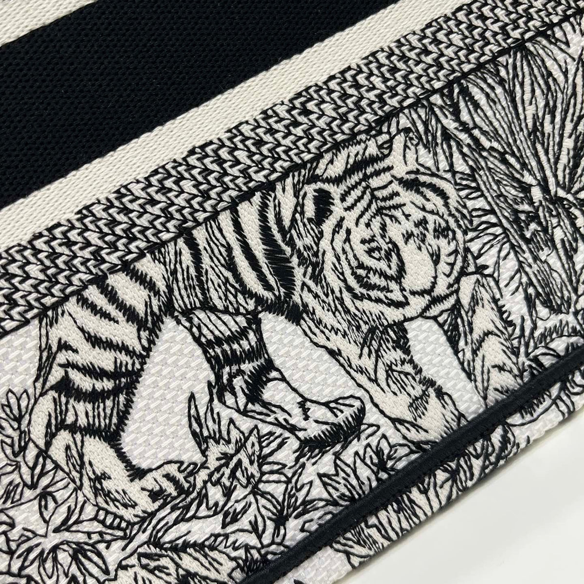 CD SMALL BOOK TOTE BAG