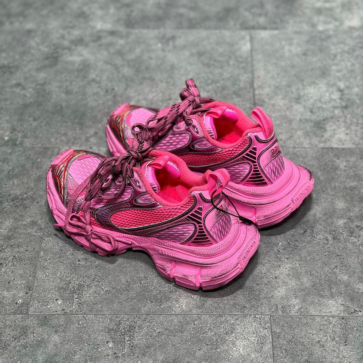 BAL 3XL TRAINERS