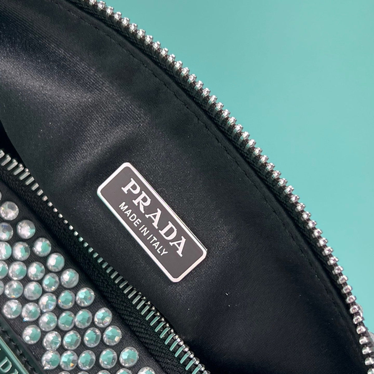PD TRIANGLE BAG