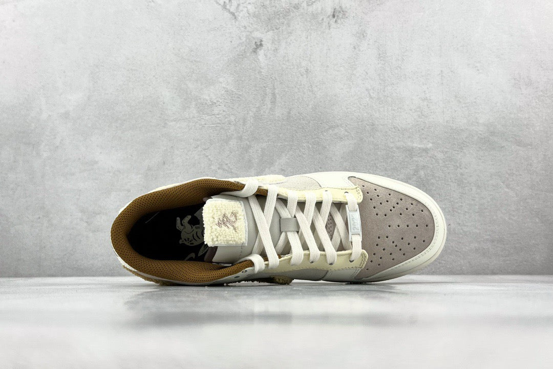DUNK LOW YEAR OF THE RABBIT