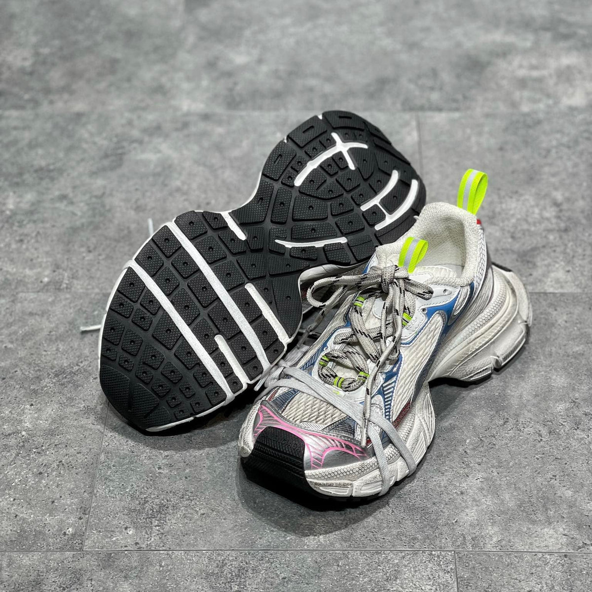 BAL 3XL TRAINERS