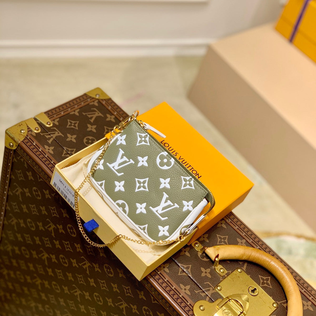 LOU MINI POCHETTE ACCESSOIRES
