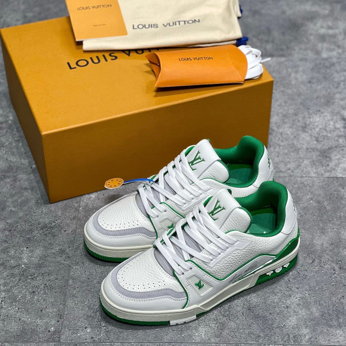 LOU TRAINERS