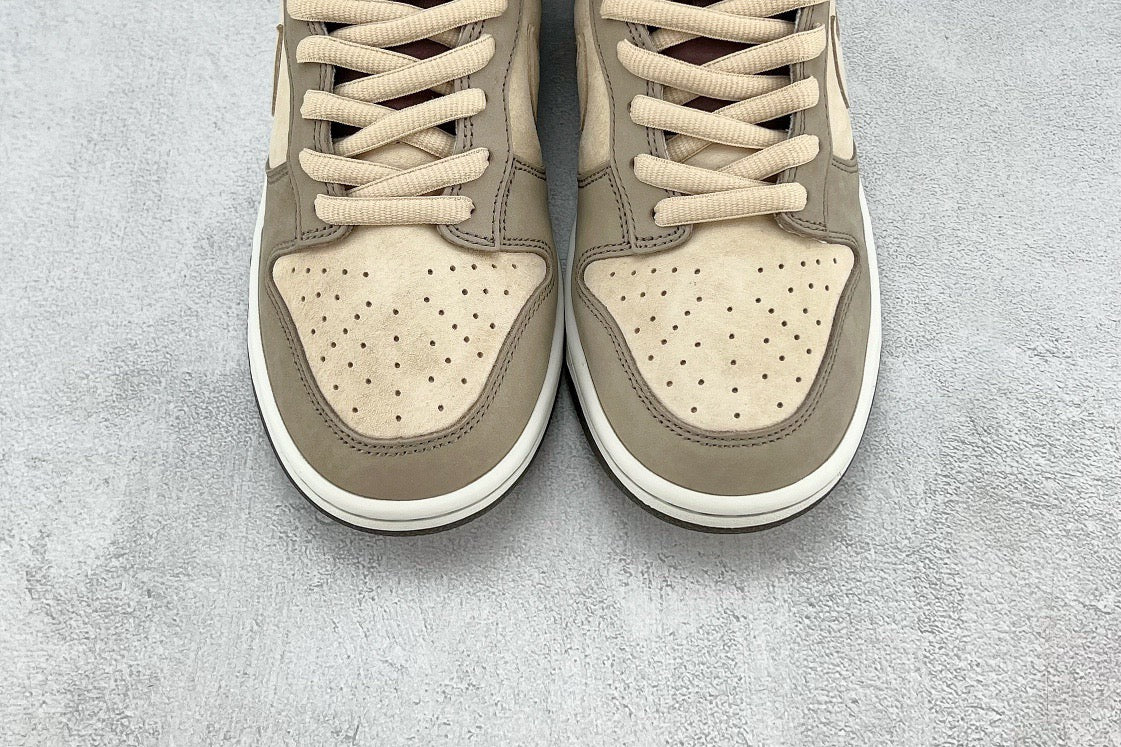 DUNK LOW x OTOMO KATUSHIRO