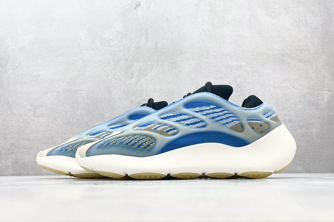 YEEZY 700 V3 ARZARETH