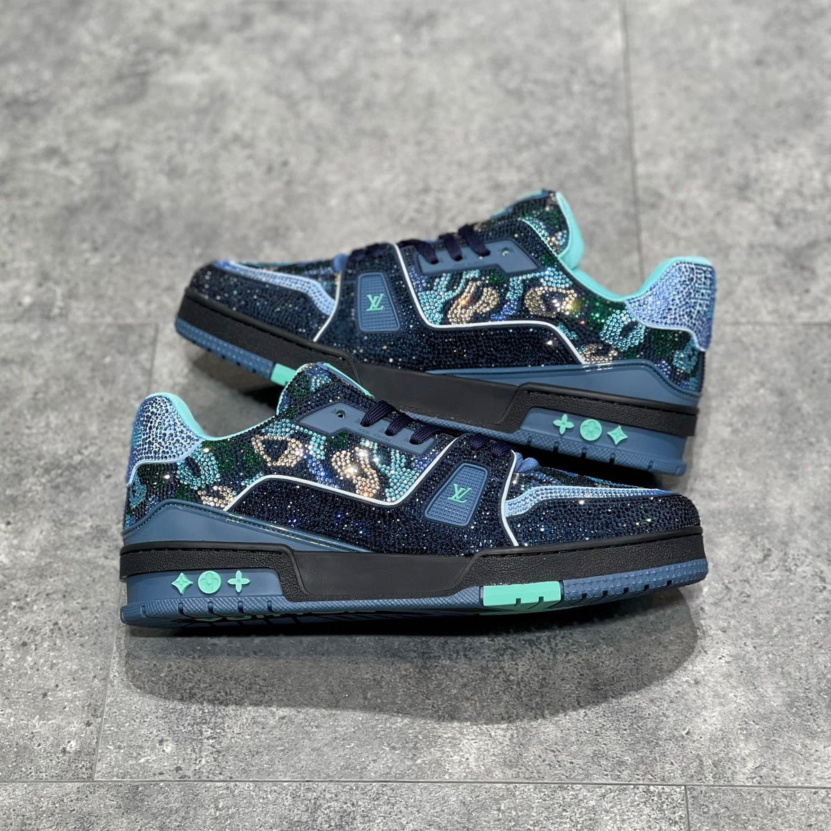 LOU TRAINERS