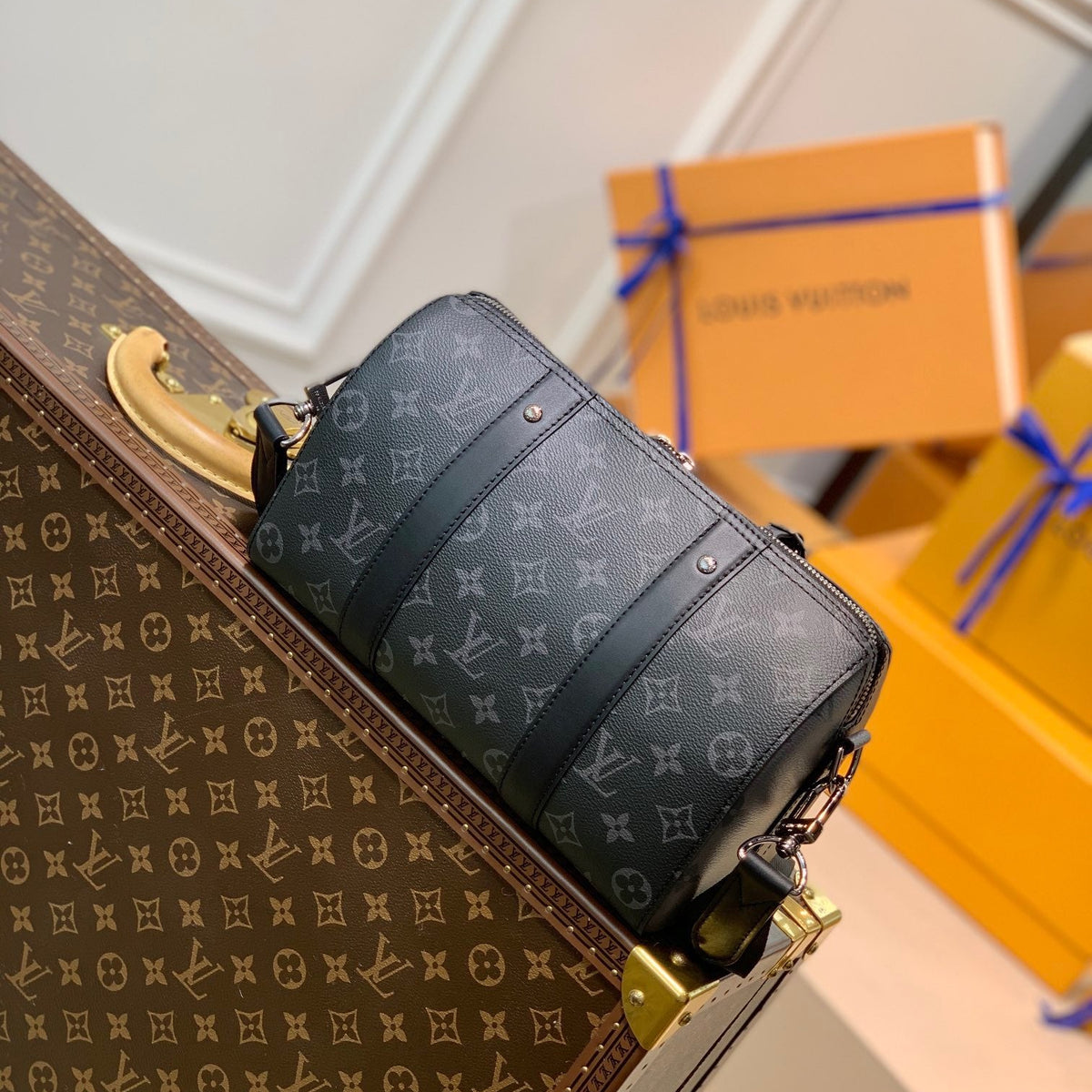 LOU CITY KEEPALL BAG