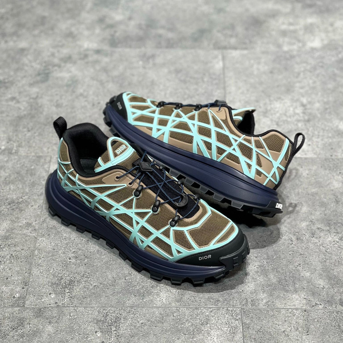 CD B31 TRAINERS