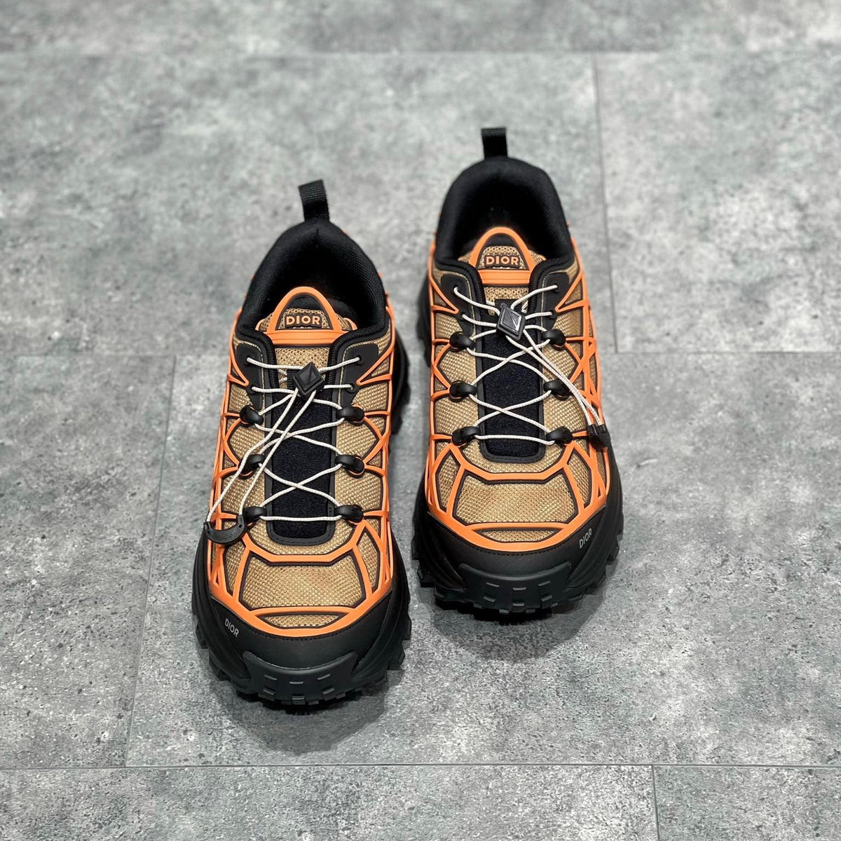 CD B31 TRAINERS