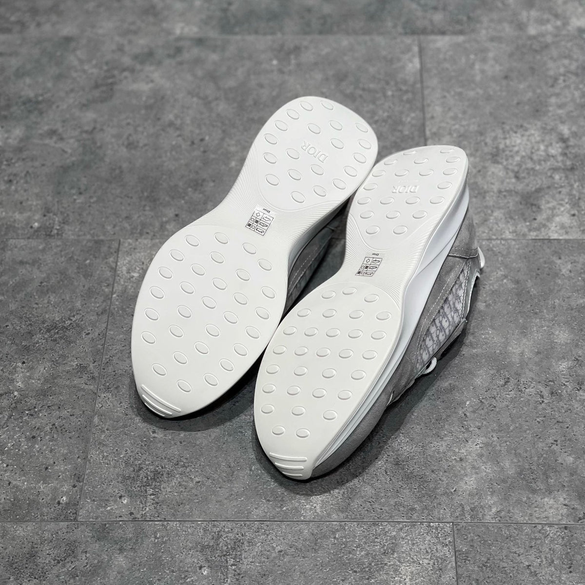 CD B25 SNEAKERS