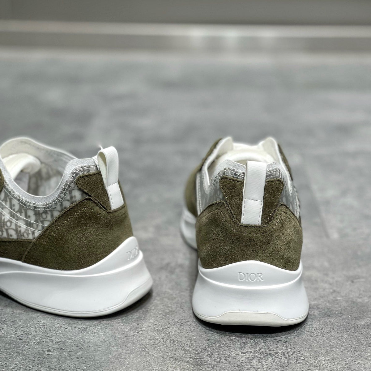 CD B25 SNEAKERS